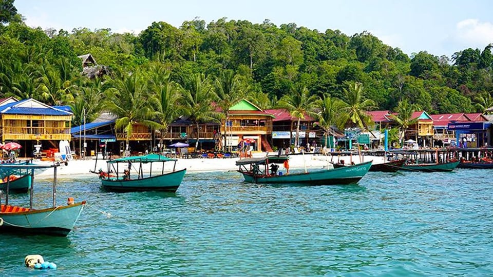 Koh Touch Beachfront Shophouse — Koh Touch, Koh Rong